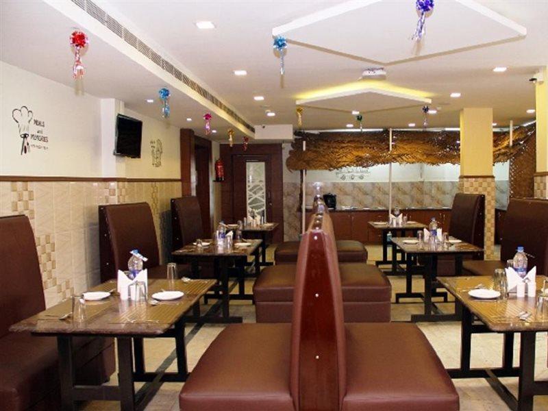 Poppys S.E.T Residency Kumbakonam Exterior foto