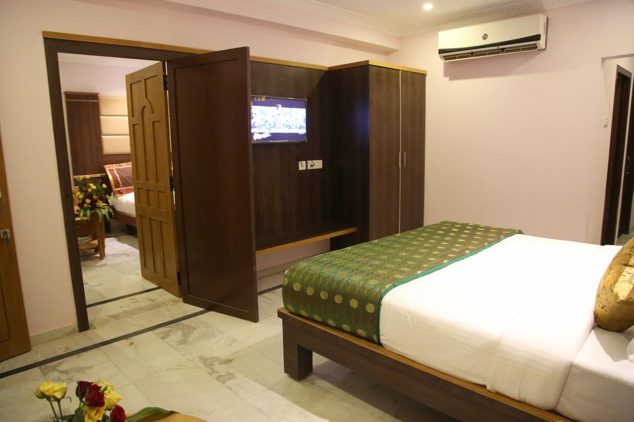 Poppys S.E.T Residency Kumbakonam Exterior foto